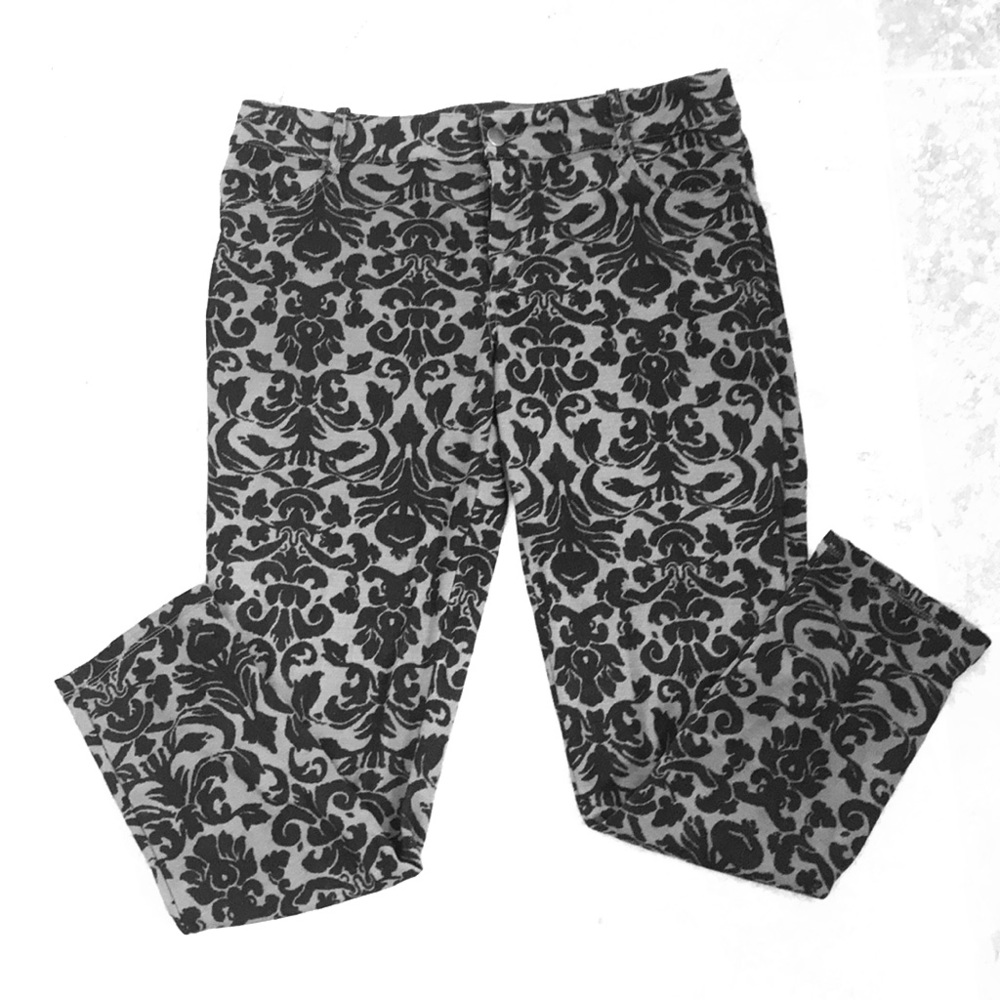 Patterned leggings